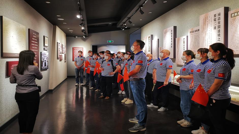 重溫崢嶸歲月，感悟紅色初心 ——瀘天化弘旭黨委開展“學(xué)黨史 感黨恩 跟黨走” 主題黨日活動(dòng)(圖3)